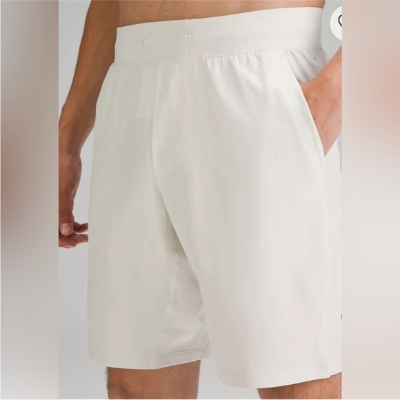 Lululemon T.H.E. Linerless Short 9" Cream - Picture 4 of 12